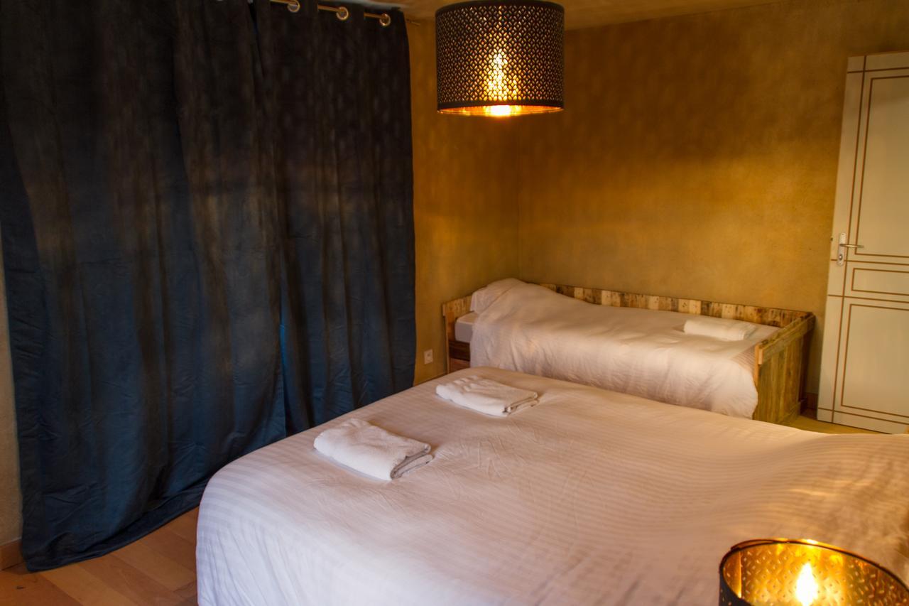 Le Puy Carmin - Chambre D'Hotes Avec Jacuzzi Bazoges-en-Paillers 客房 照片